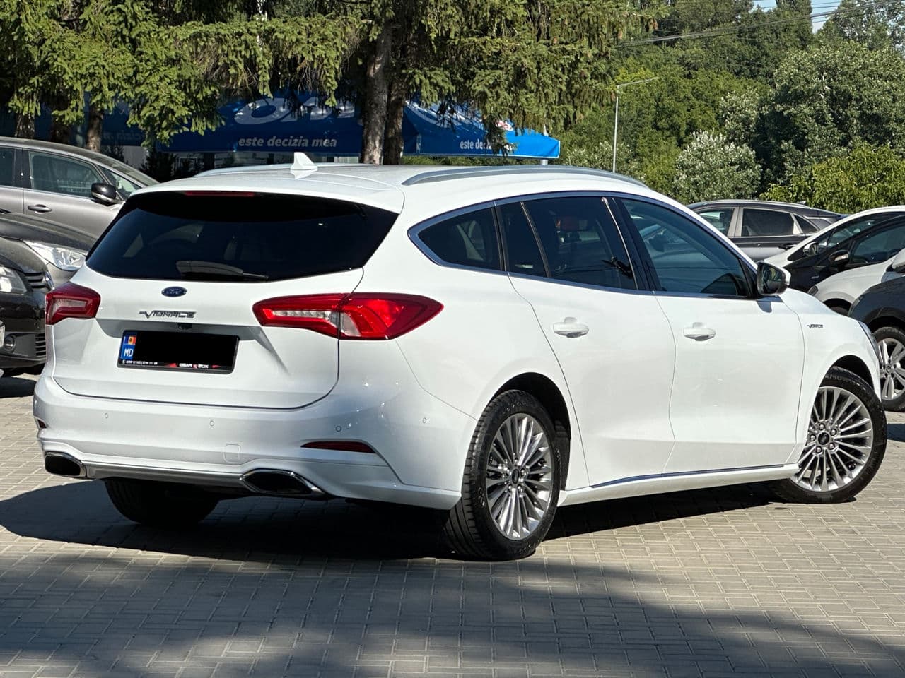 2018 Ford Focus — Miniatură 3