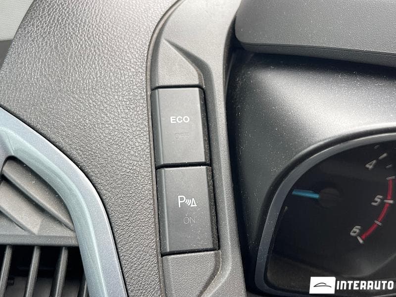 2013 Ford Transit — Miniatură 11