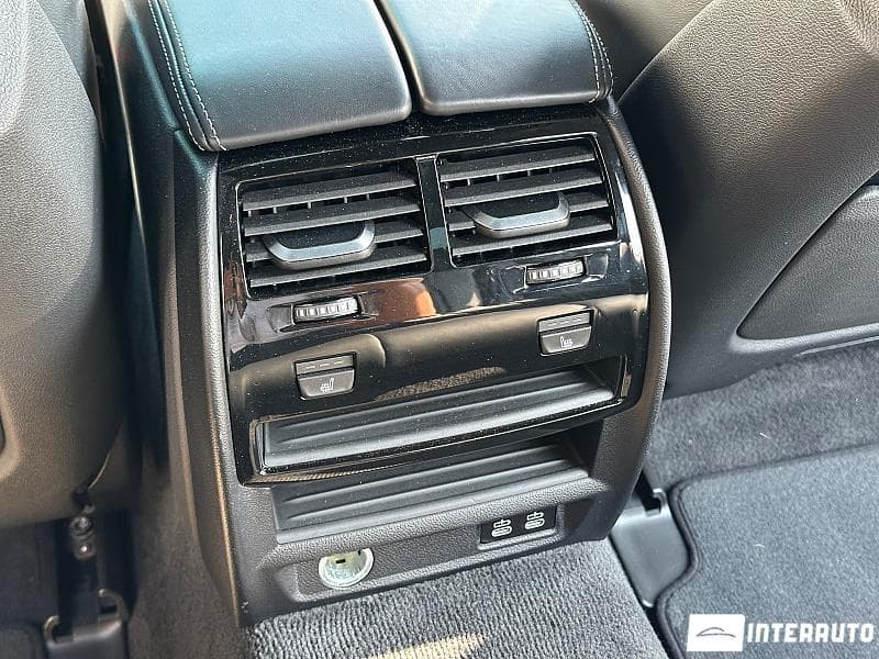 2020 BMW M550i — Miniatură 29