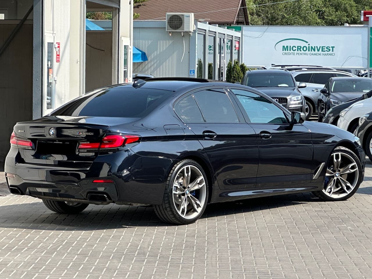 2020 BMW M550i — Miniatură 3