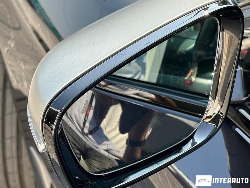 2020 BMW M550i — Miniatură 23
