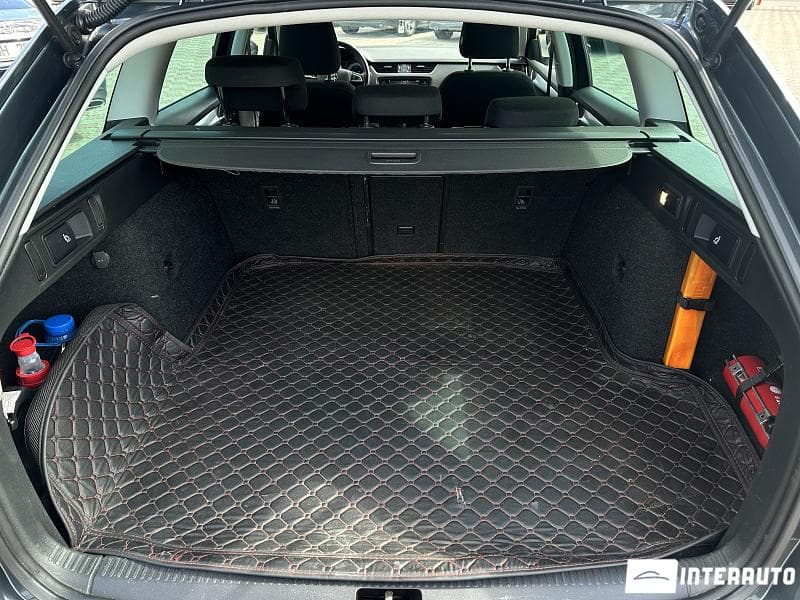 2019 Skoda Octavia — Miniatură 17
