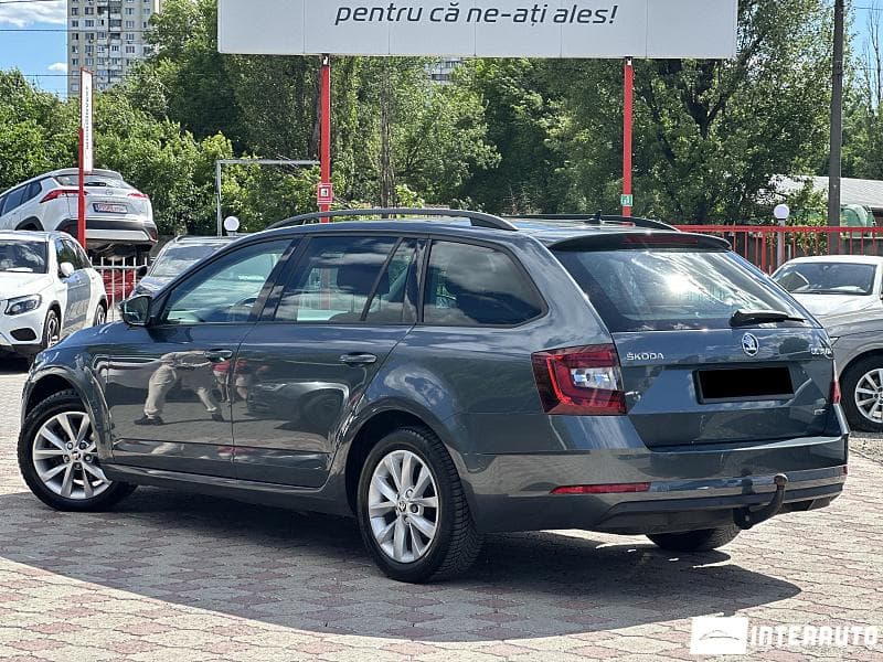 2019 Skoda Octavia — Miniatură 3