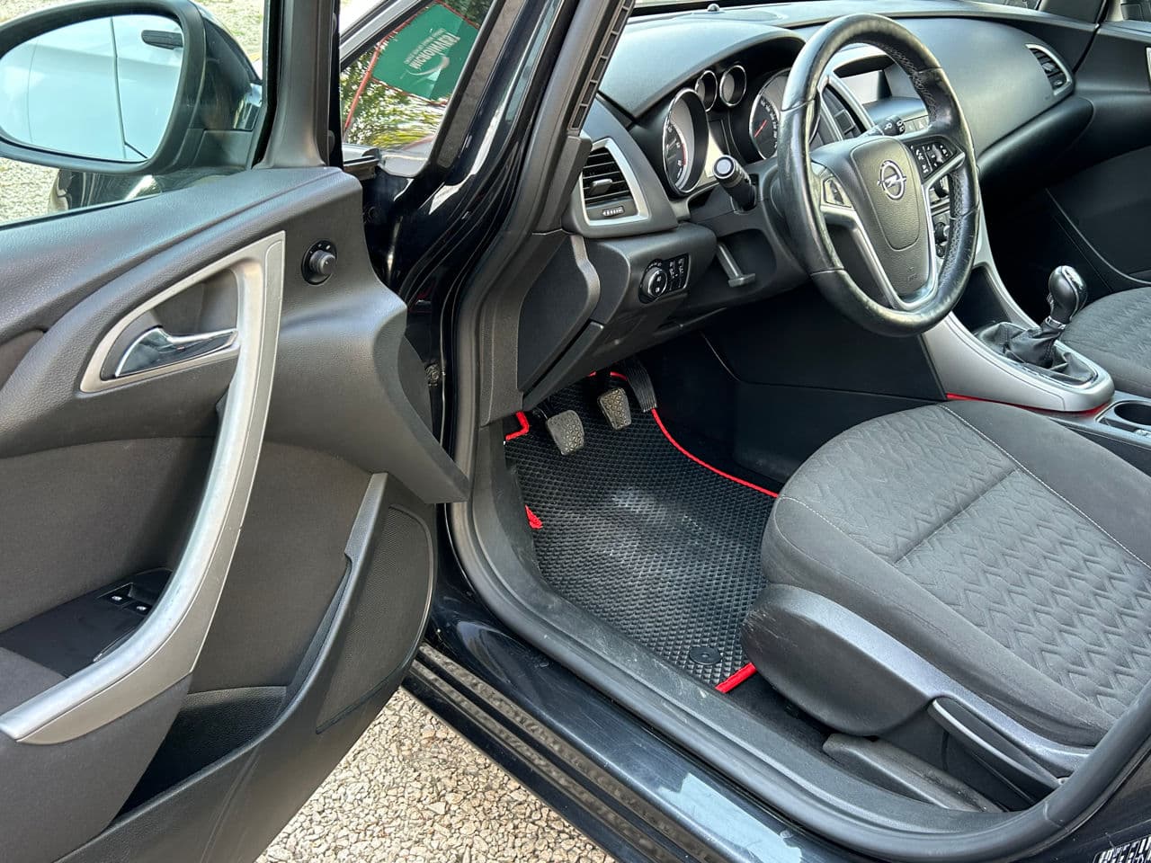 Opel Astra 2013 — Миниатюра 5