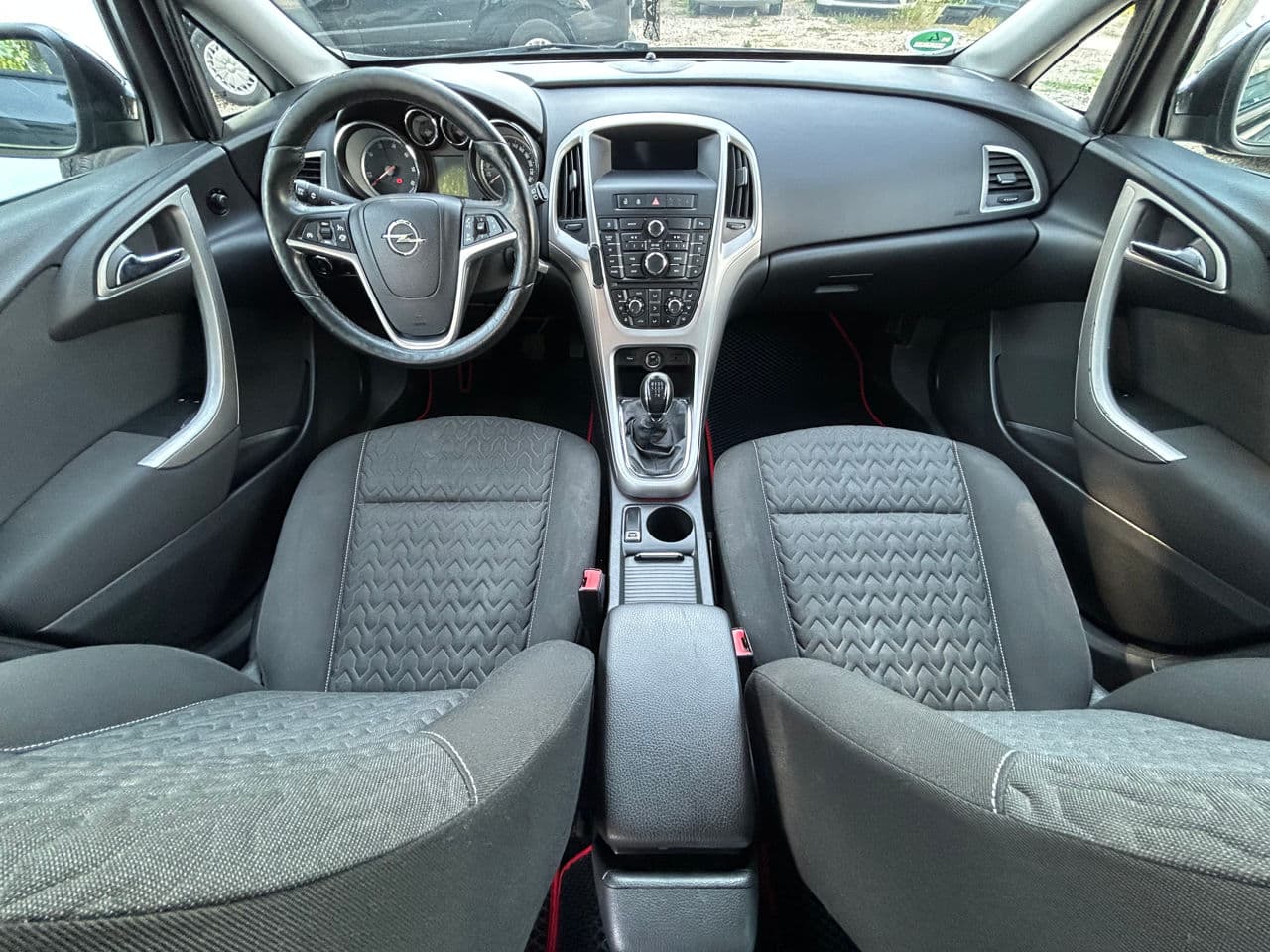 Opel Astra 2013 — Миниатюра 13
