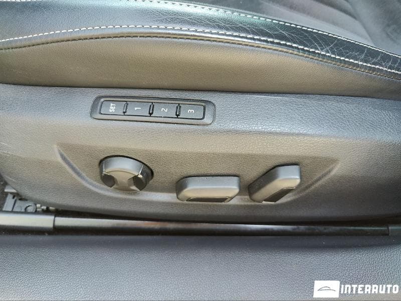 2020 Skoda Superb — Miniatură 18