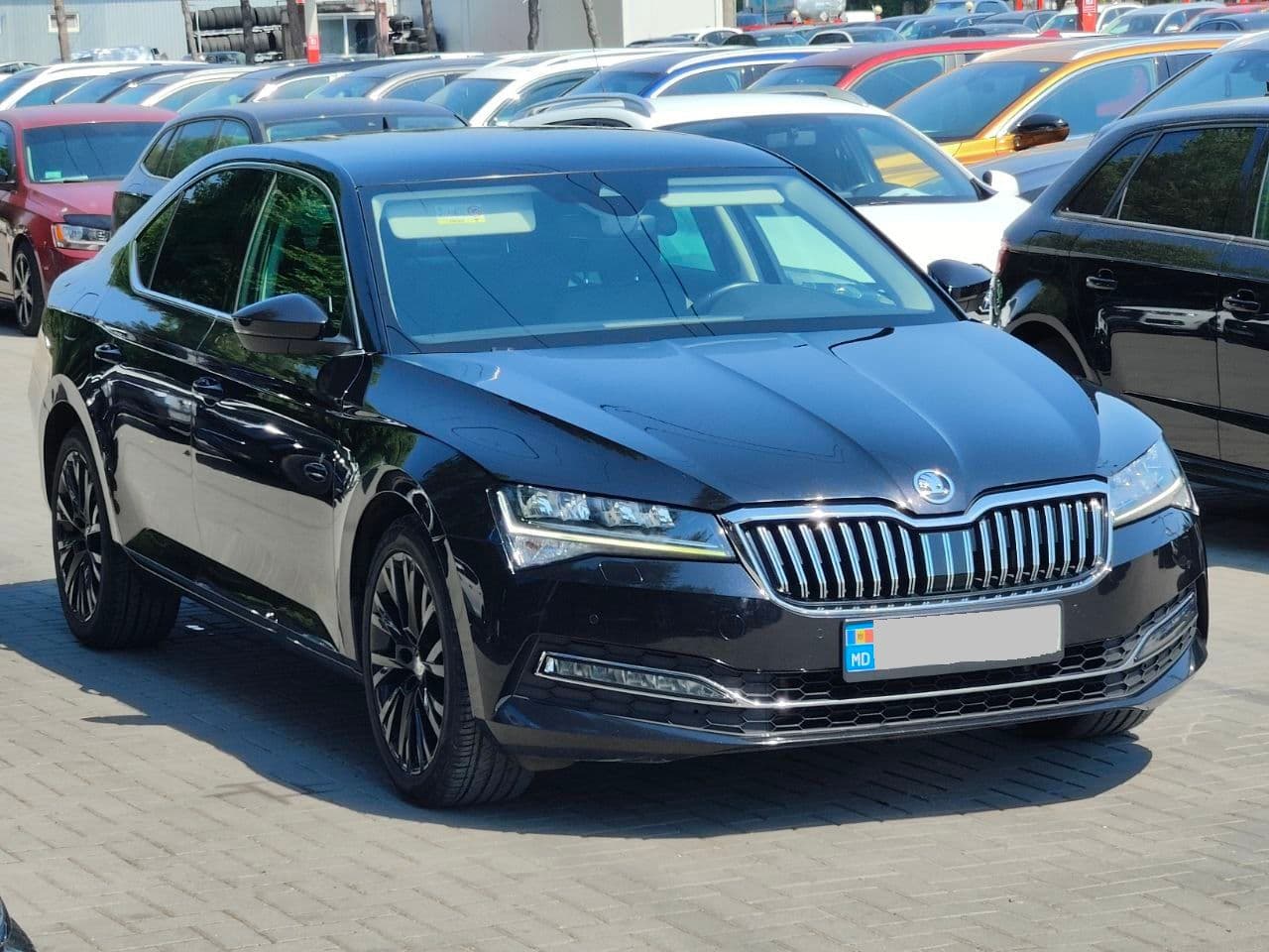 2020 Skoda Superb — Miniatură 3