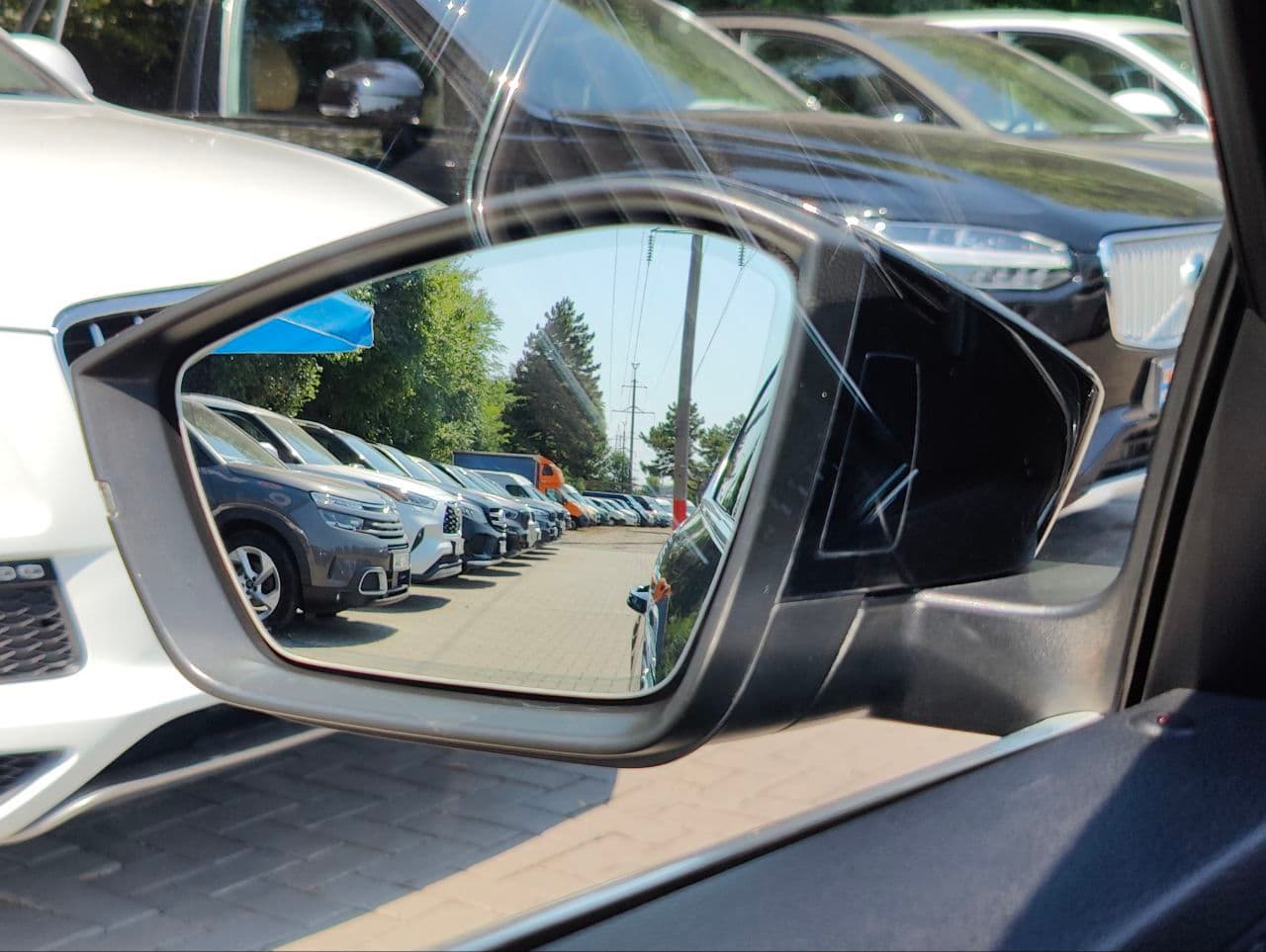 2020 Skoda Superb — Miniatură 21