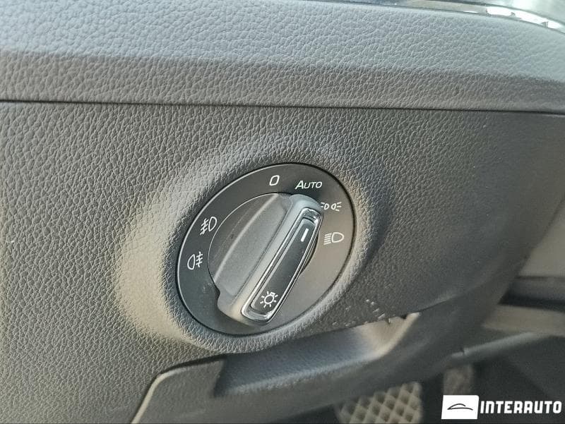 2020 Skoda Superb — Miniatură 20