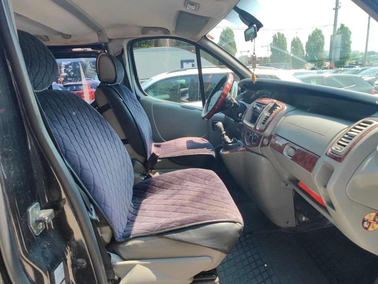 2009 Renault Trafic — Miniatură 7