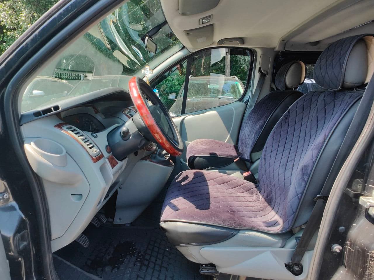 2009 Renault Trafic — Miniatură 5