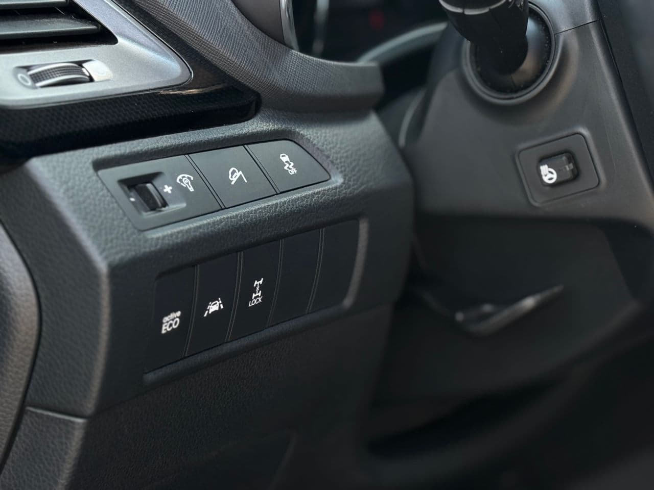 2015 Hyundai Santa Fe — Miniatură 10