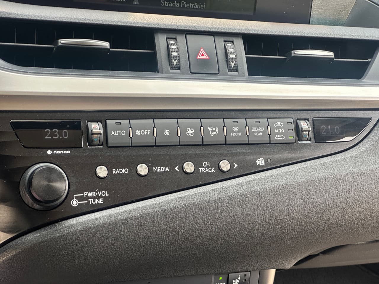 2019 Lexus ES 300h — Miniatură 12