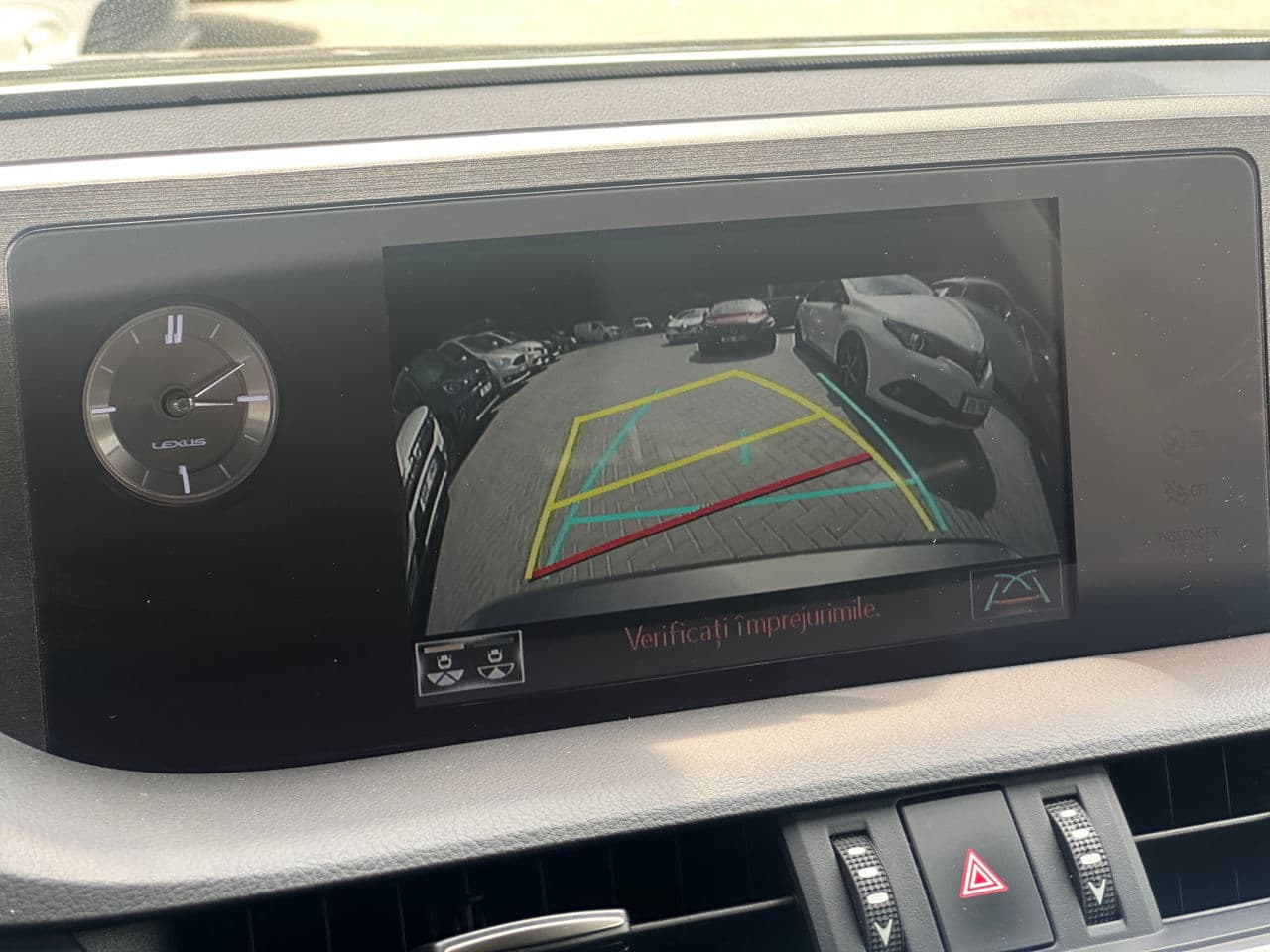 2019 Lexus ES 300h — Miniatură 11