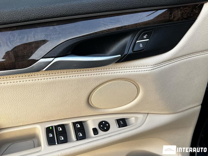 BMW X5 2.5D 2016 — Миниатюра 16