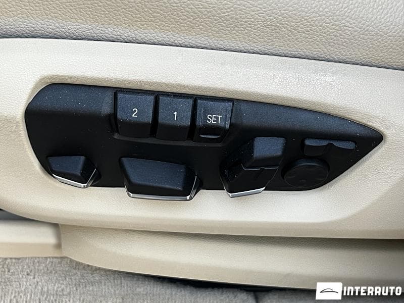 BMW X5 2.5D 2016 — Миниатюра 15