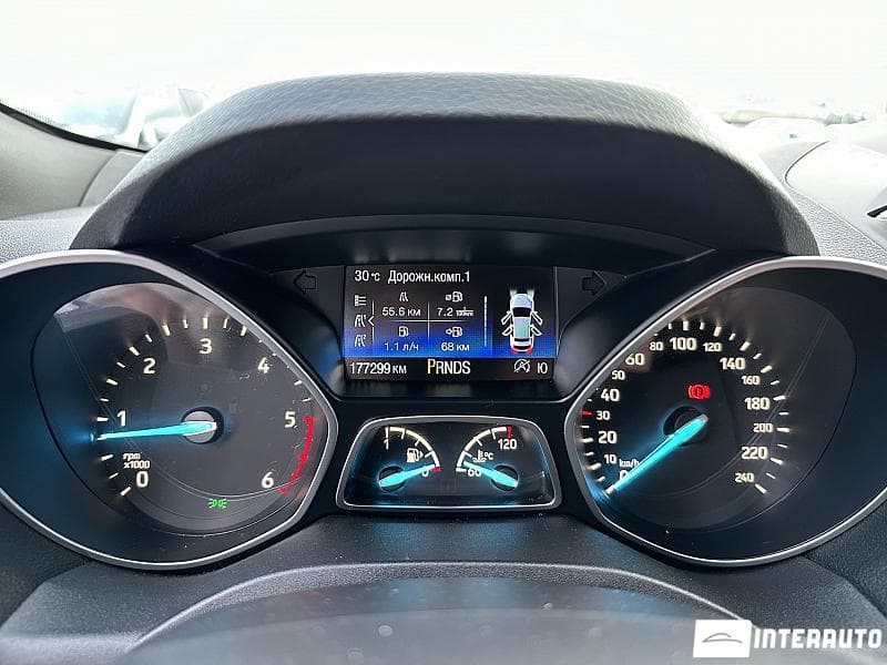 2018 Ford Kuga — Miniatură 8