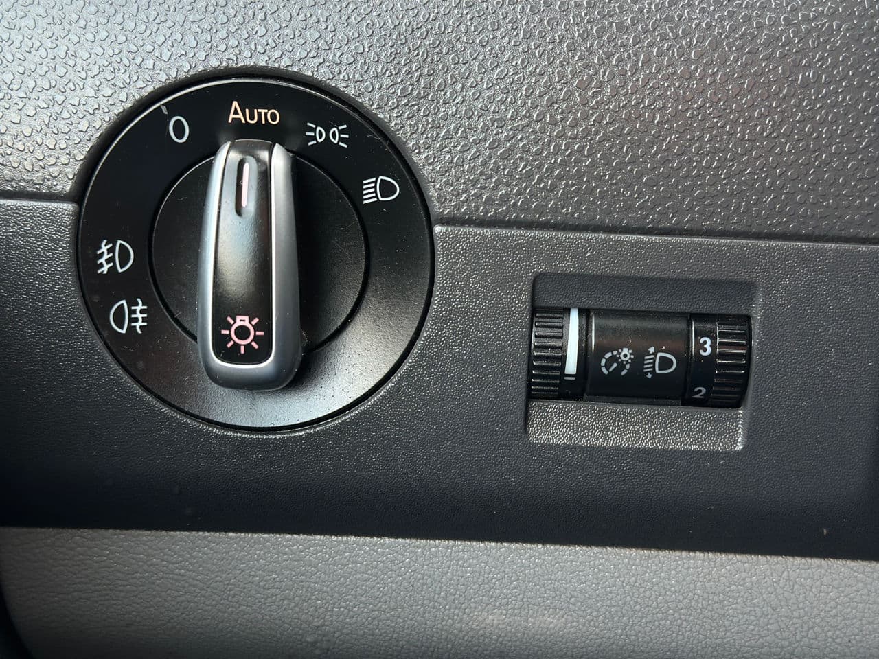 2012 Volkswagen Transporter — Miniatură 8