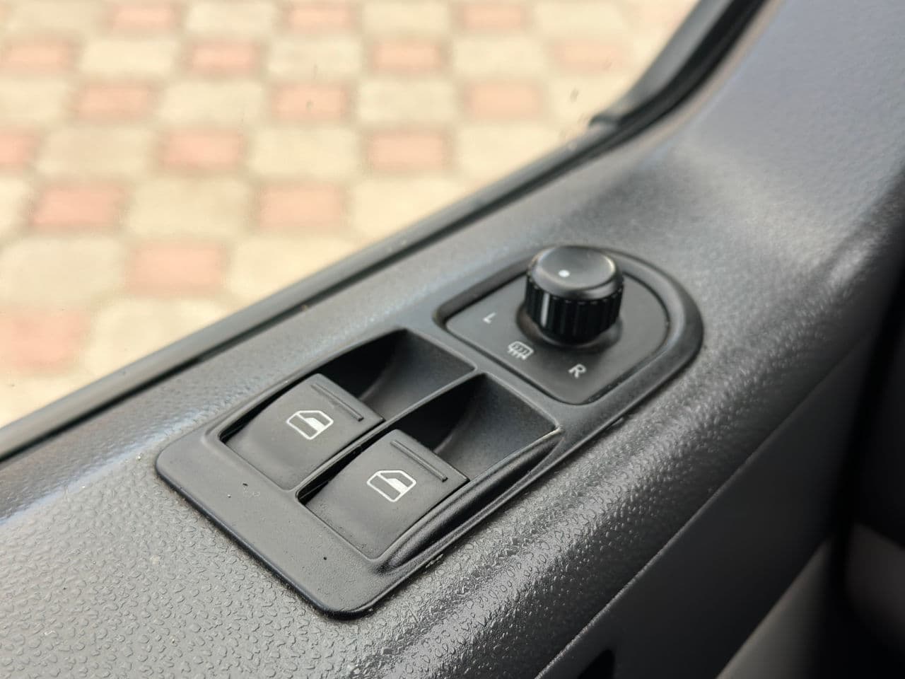 2012 Volkswagen Transporter — Miniatură 6