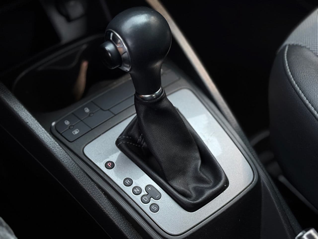 2014 Seat Ibiza — Miniatură 14