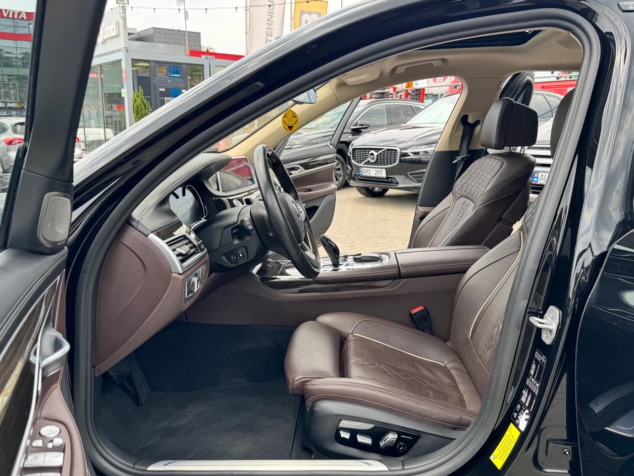 2017 BMW 740 — Miniatură 5