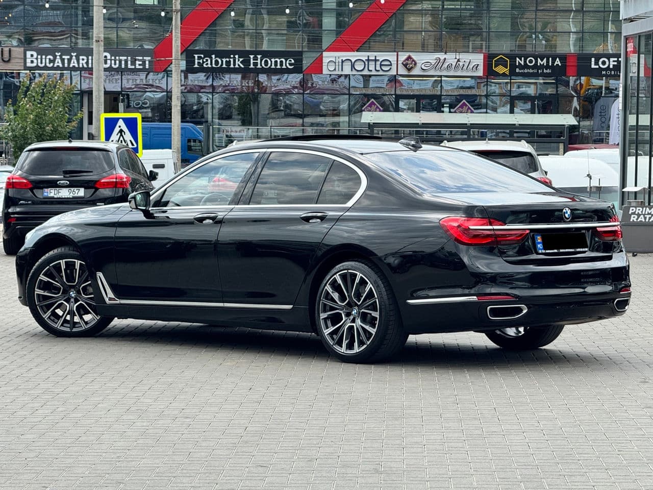 2017 BMW 740 — Miniatură 4