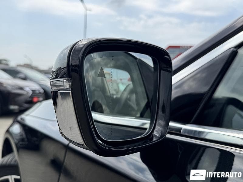 2017 BMW 740 — Miniatură 18