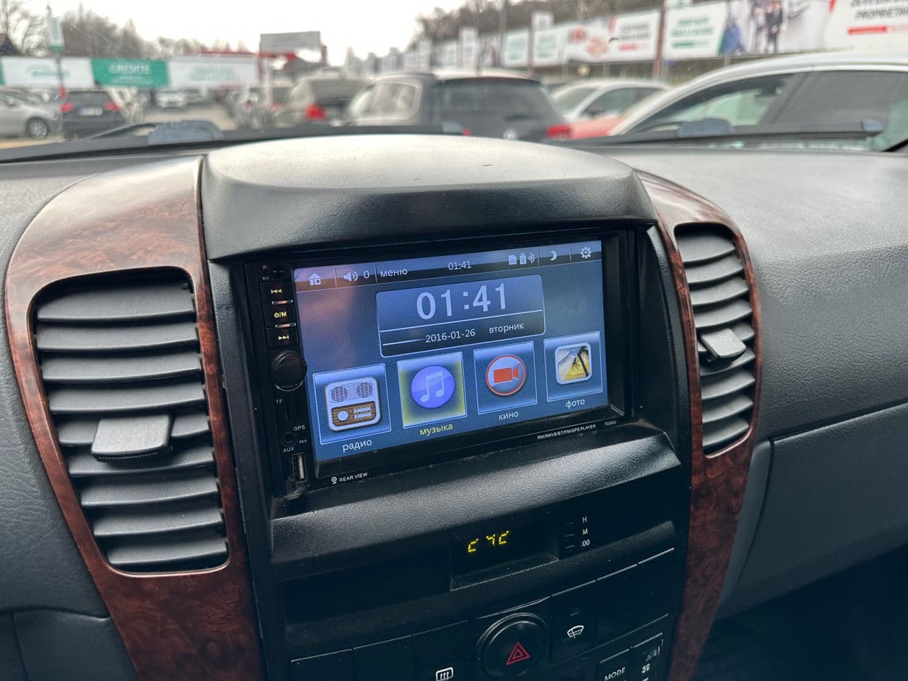 2003 Kia Sorento — Miniatură 11