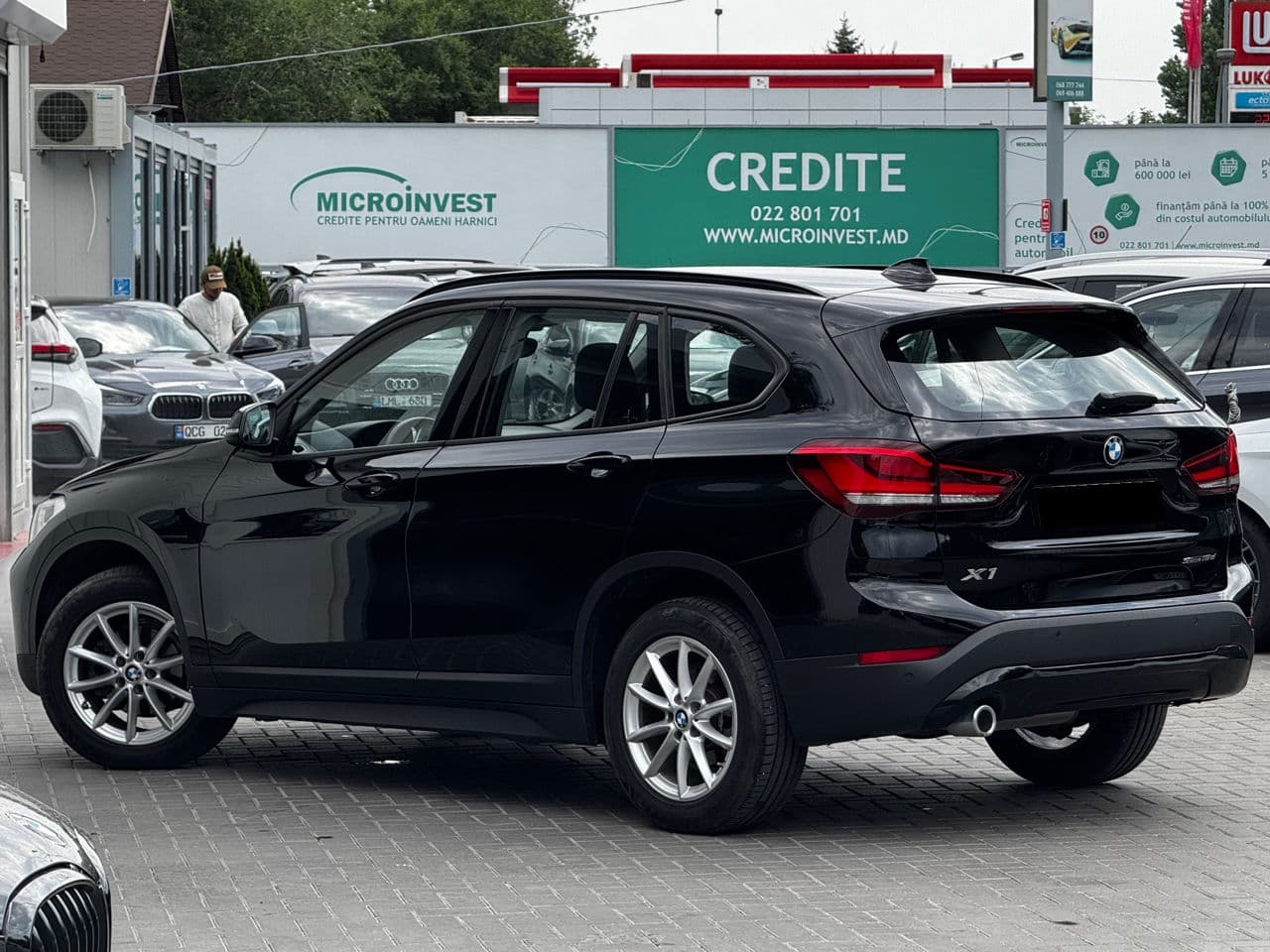 2021 BMW X1 1.6D — Miniatură 4