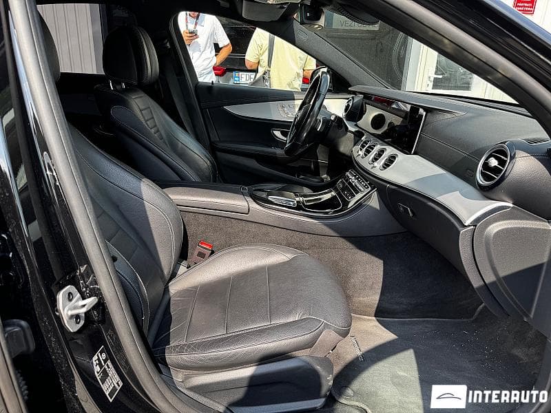 2020 Mercedes E 300de — Miniatură 7