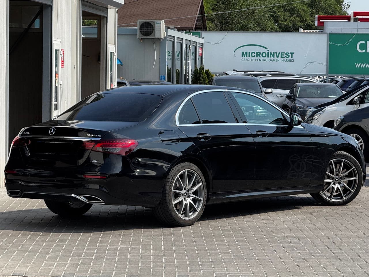 2020 Mercedes E 300de — Miniatură 4