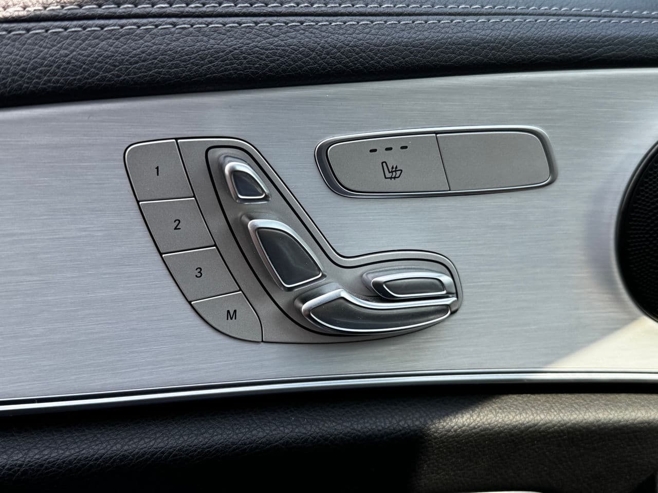 2020 Mercedes E 300de — Miniatură 18
