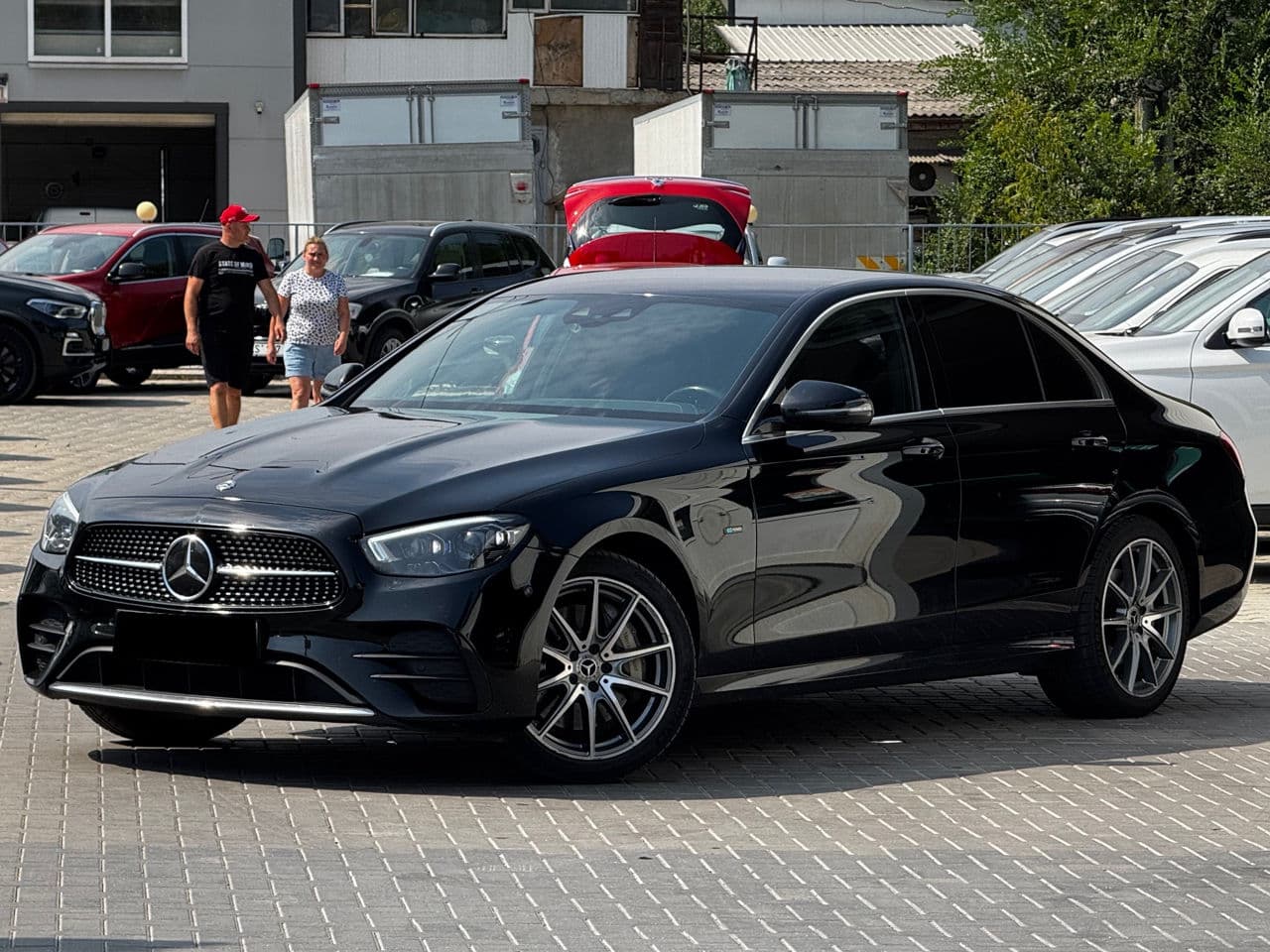 2020 Mercedes E 300de — Miniatură 3