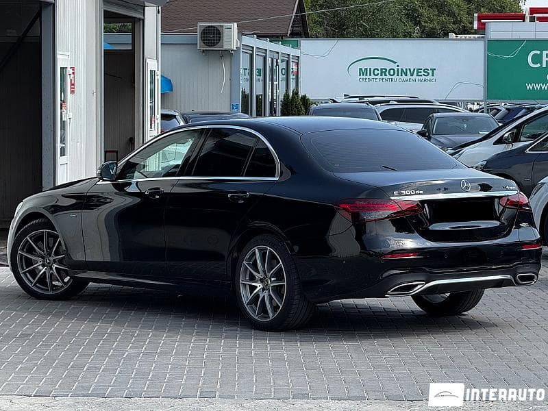 2020 Mercedes E 300de — Miniatură 2