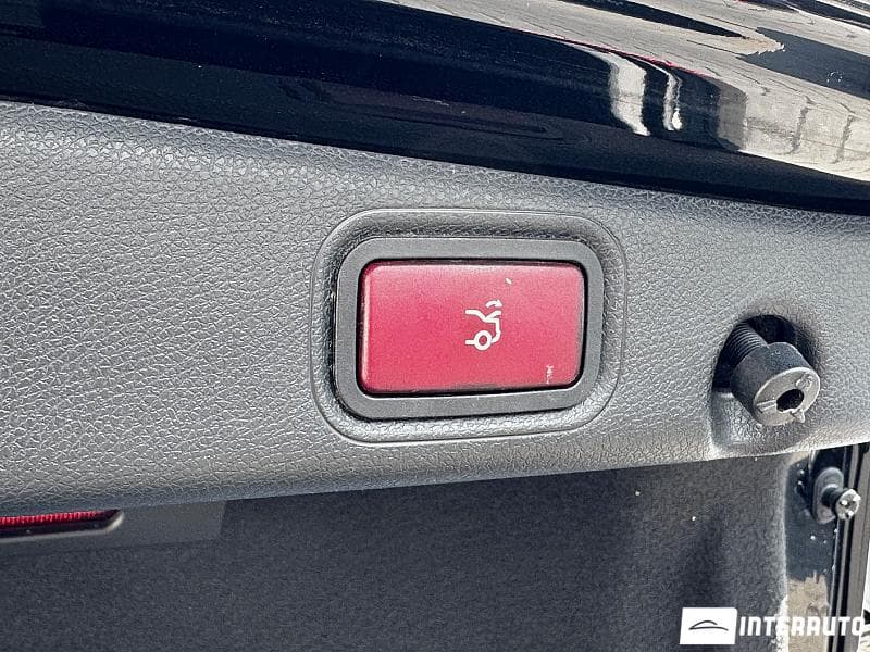 2020 Mercedes E 300de — Miniatură 20