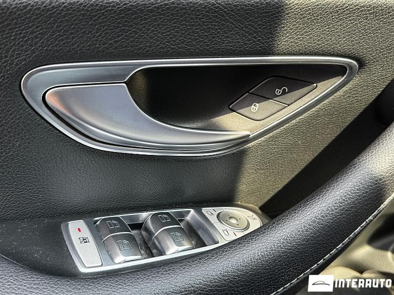 2020 Mercedes E 300de — Miniatură 17