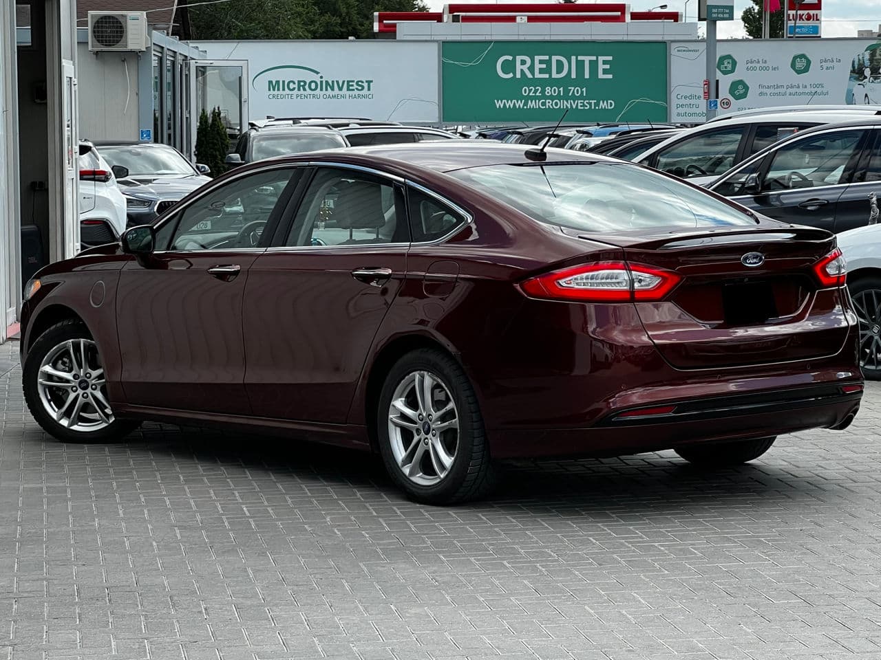 2016 Ford Fusion — Miniatură 2