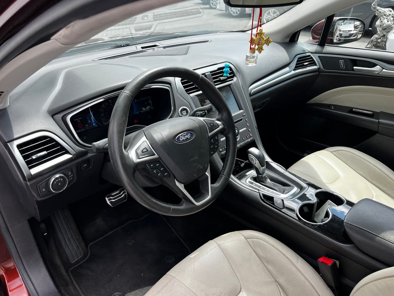 2016 Ford Fusion — Miniatură 5