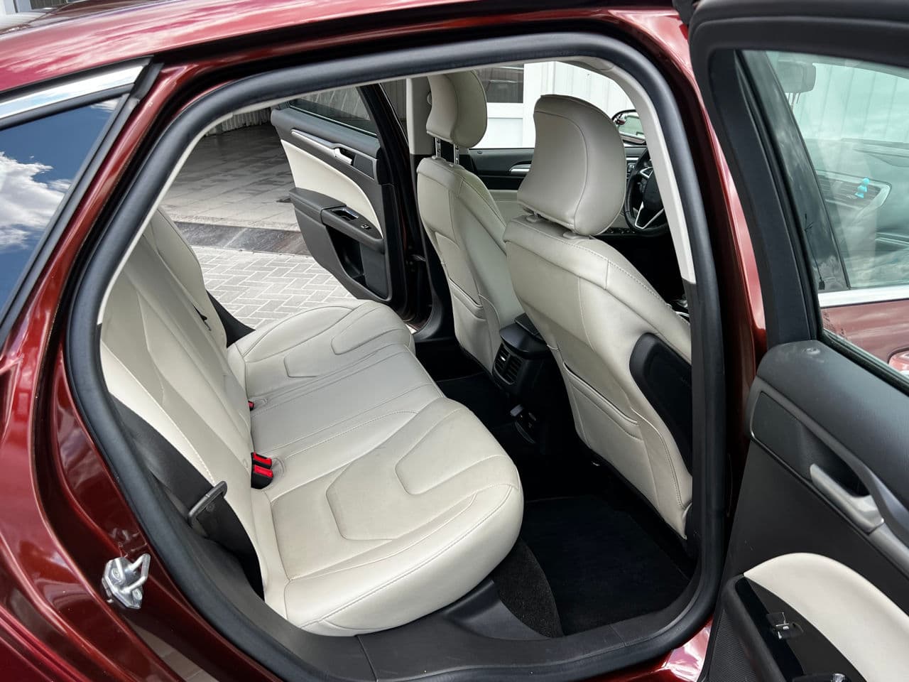 2016 Ford Fusion — Miniatură 9