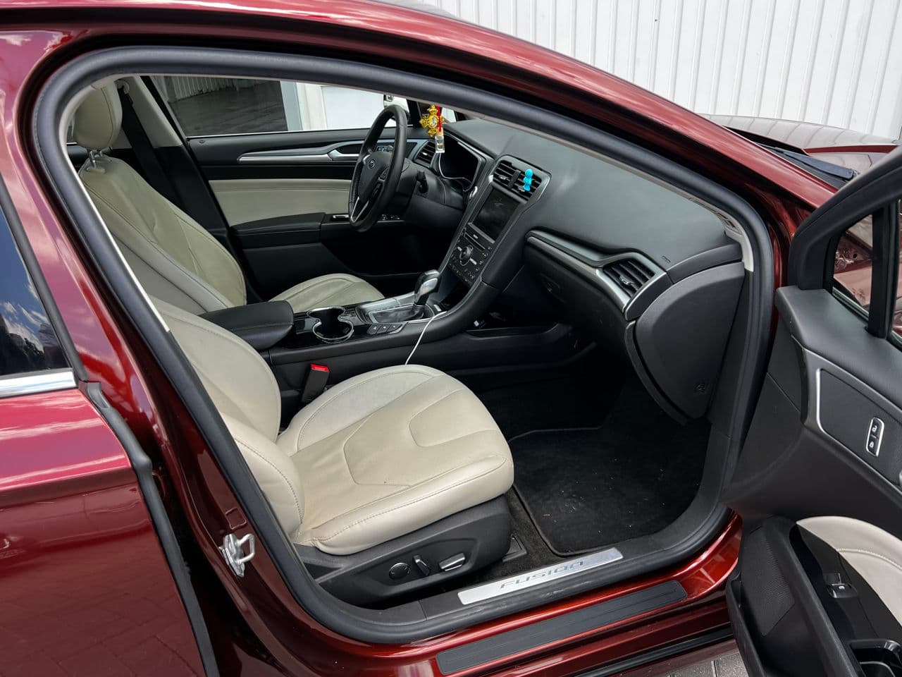 2016 Ford Fusion — Miniatură 7