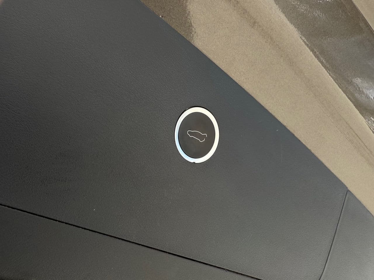 2016 Tesla Model X — Miniatură 12