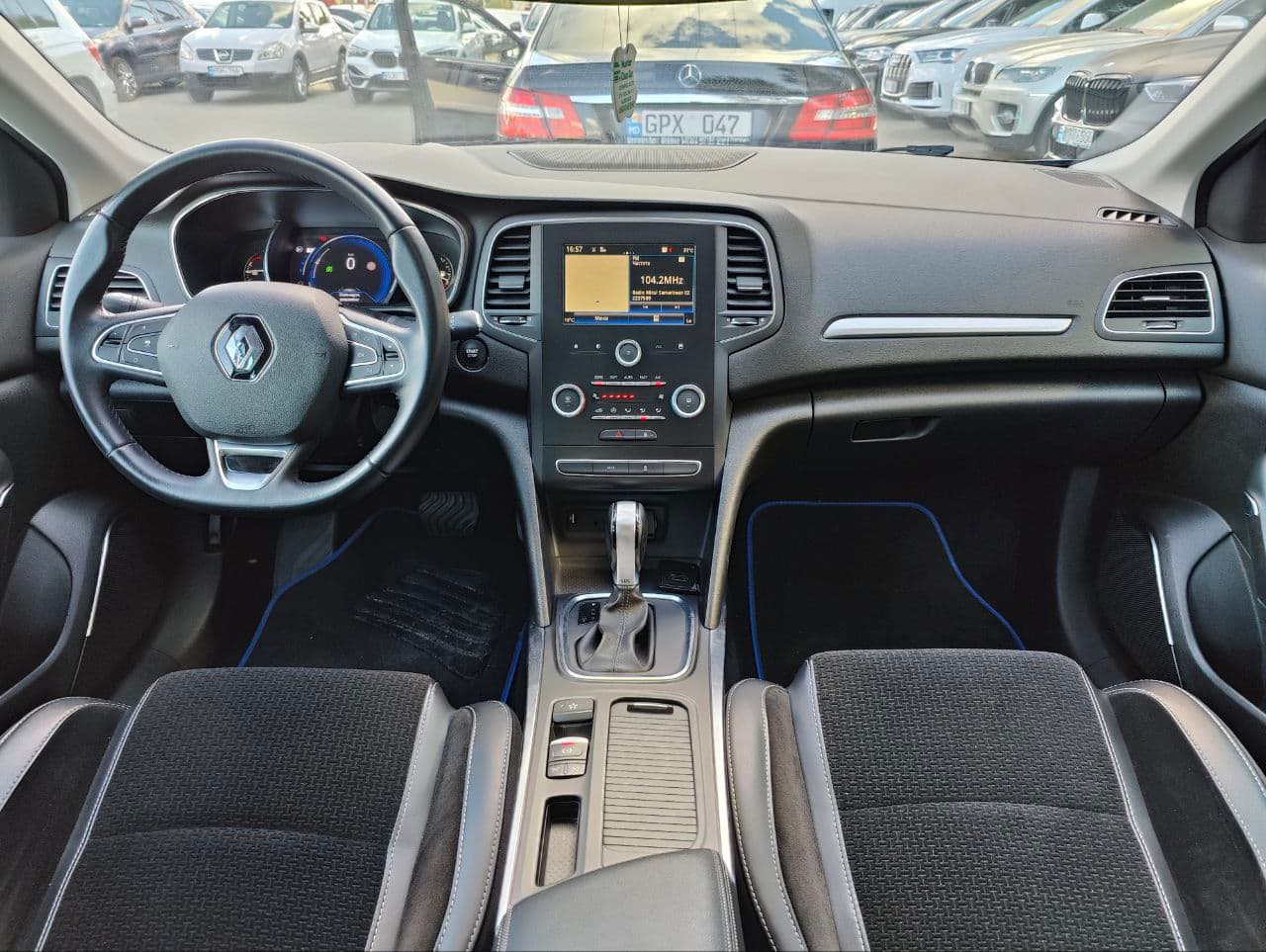 2018 Renault Megane — Miniatură 6