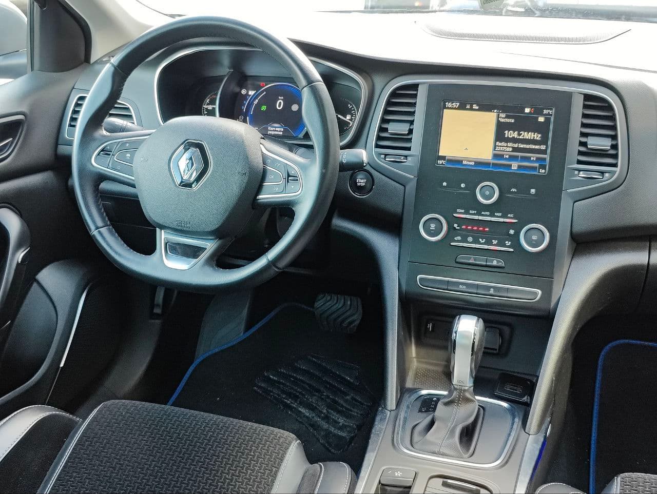 2018 Renault Megane — Miniatură 11