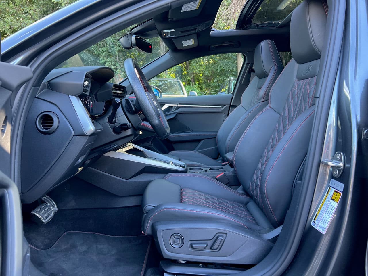 Audi S3 2023 — Миниатюра 8