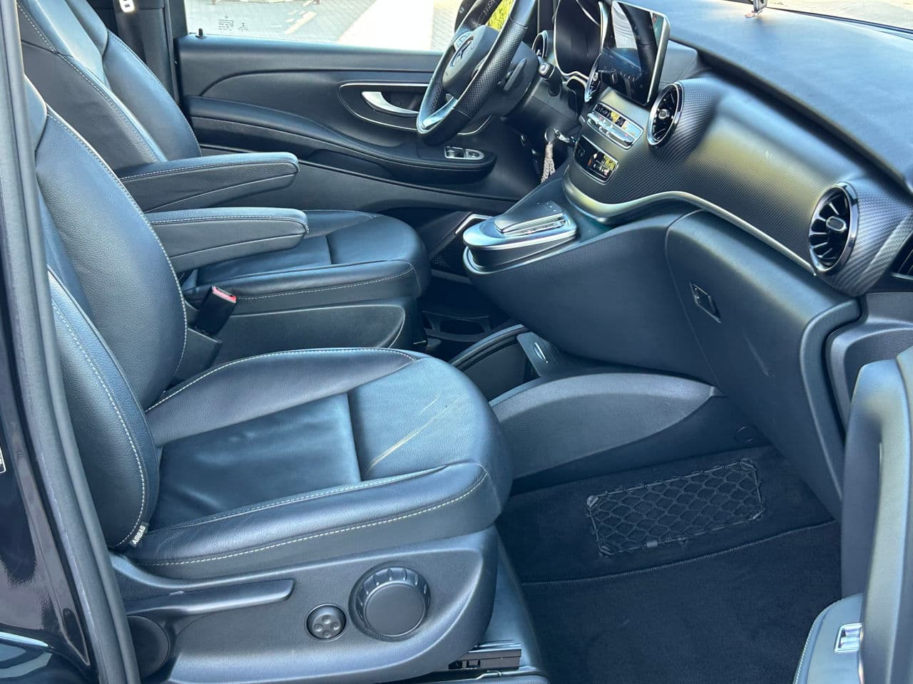 2022 Mercedes V 300 — Miniatură 18
