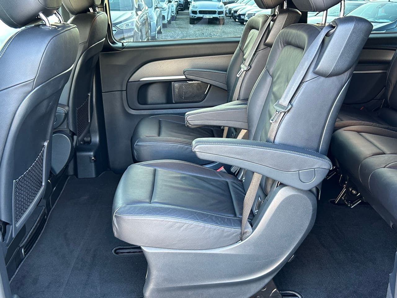 2022 Mercedes V 300 — Miniatură 19
