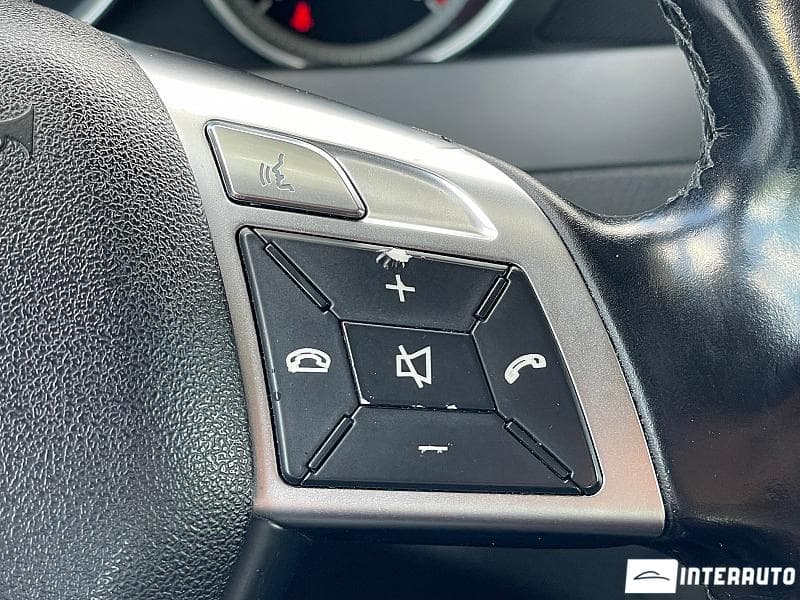 2013 Mercedes C 180 — Miniatură 10