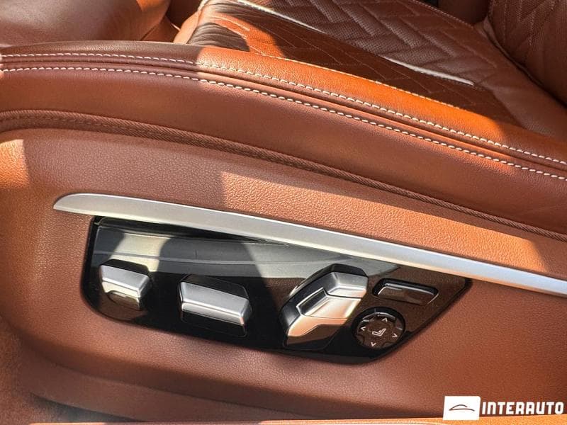 2019 BMW 745e — Miniatură 8