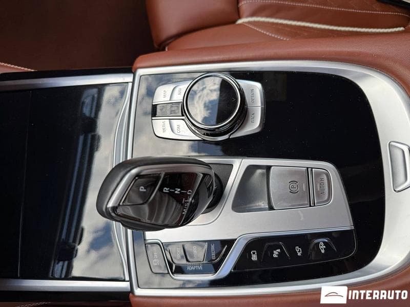 2019 BMW 745e — Miniatură 20