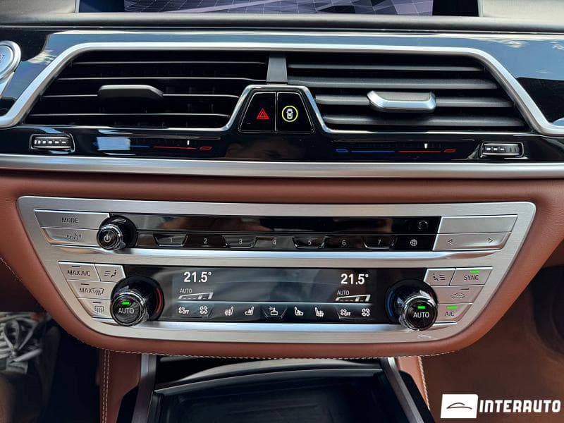2019 BMW 745e — Miniatură 18